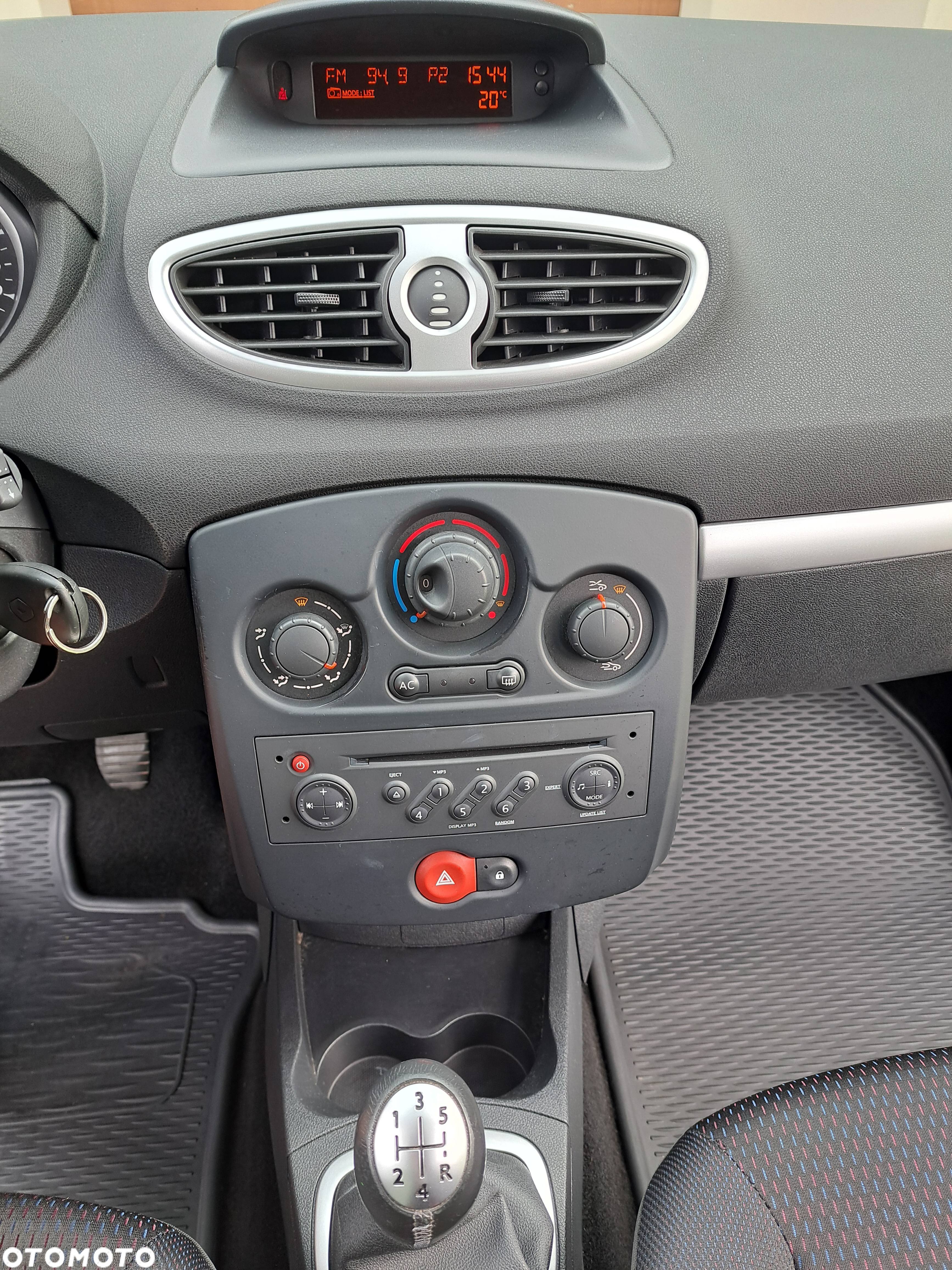 Renault Clio 1.2 16V TCE Dynamique - 24