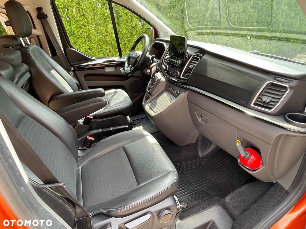 Ford Tourneo Custom - 7