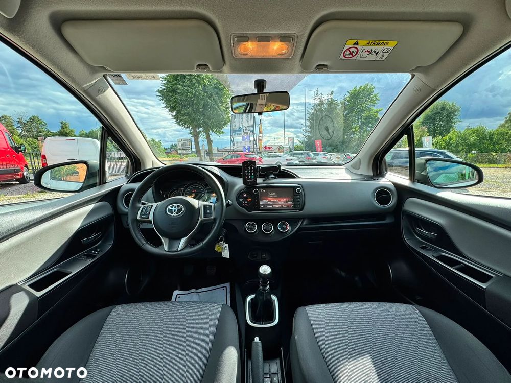 Toyota Yaris 1.33 Business Edition - 17