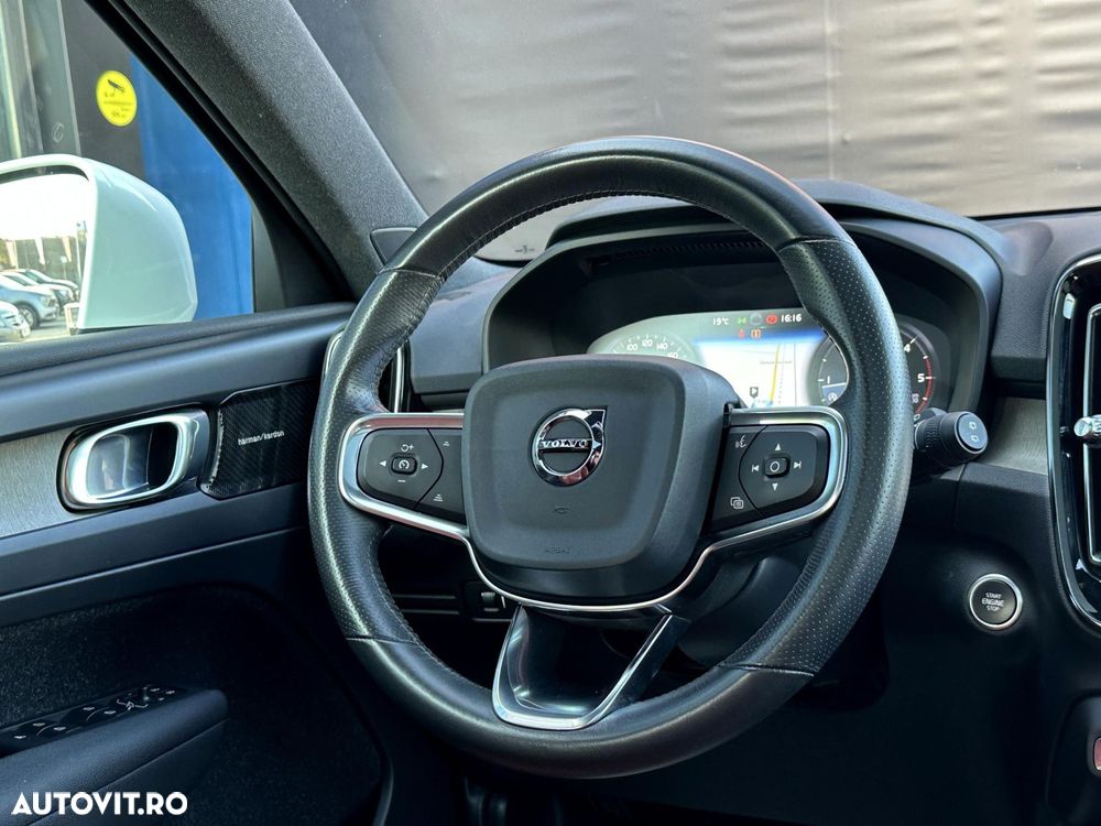 Volvo XC 40 - 8
