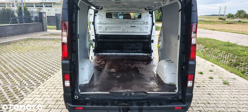 Renault Trafic - 21