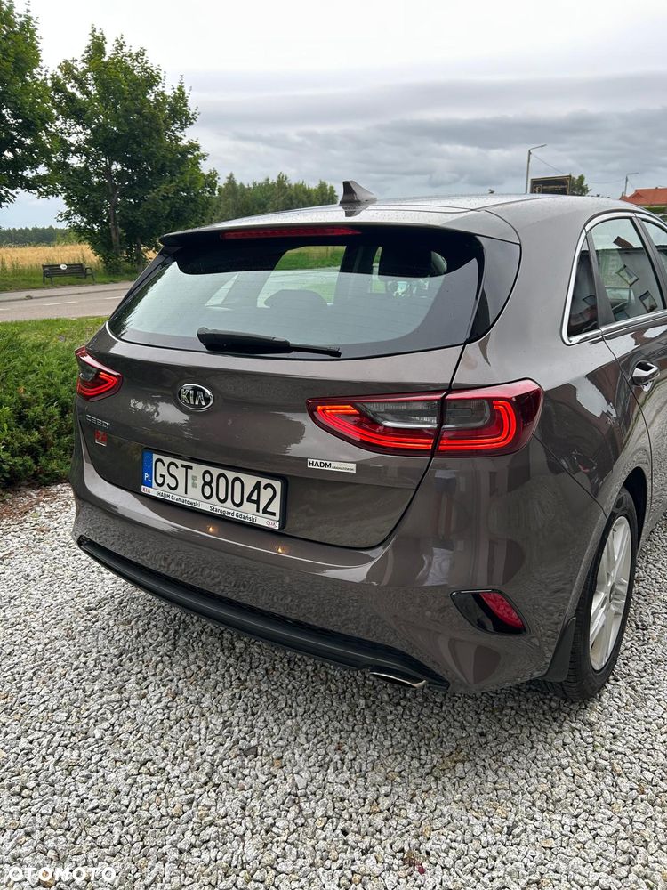 Kia Ceed 1.4 L - 14
