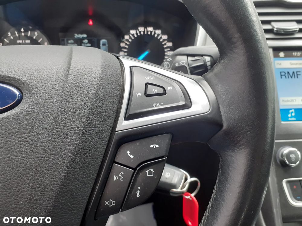 Ford Mondeo - 12