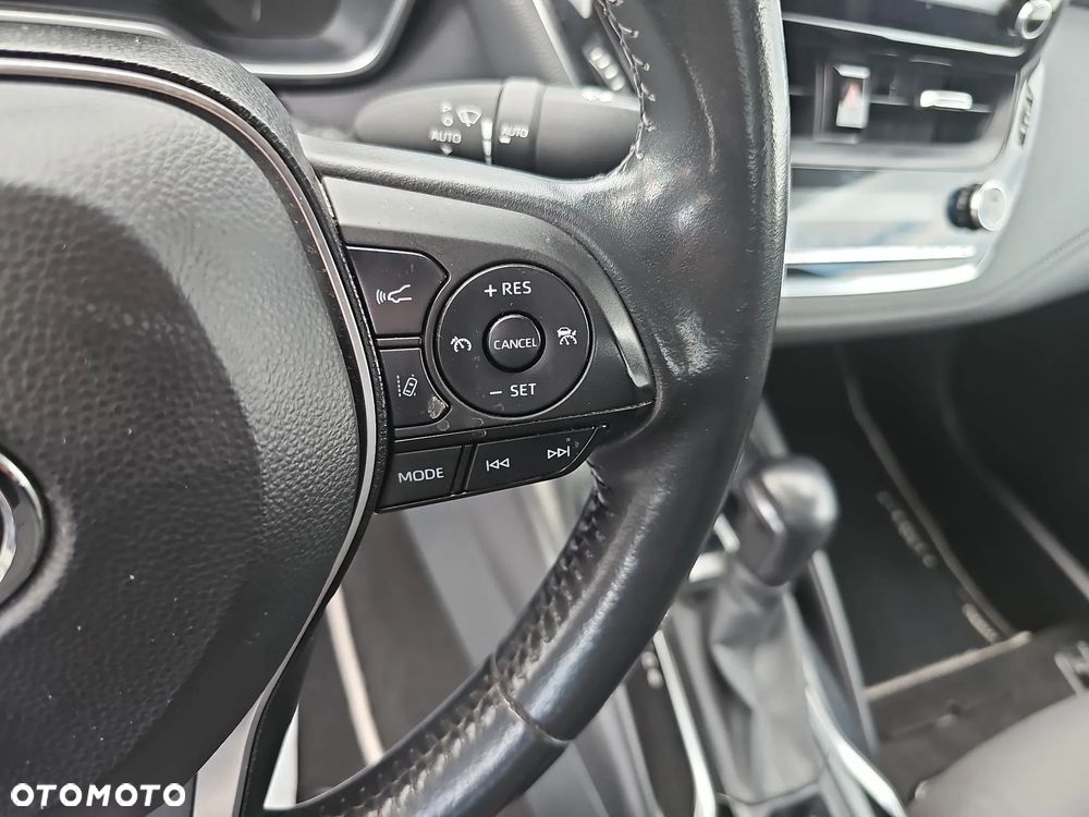 Toyota Corolla - 18