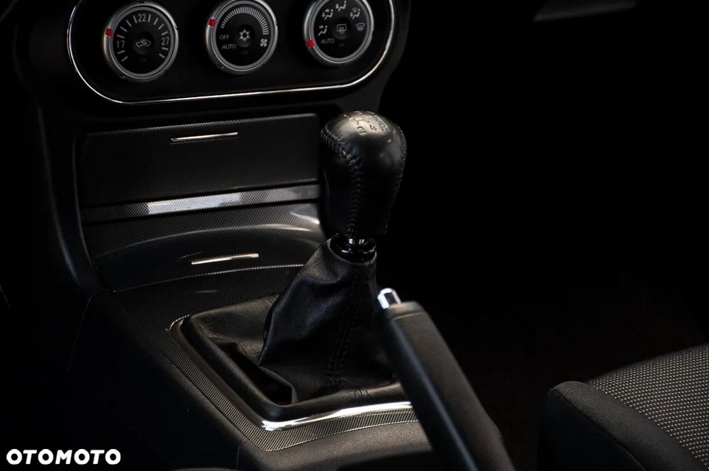 Mitsubishi Lancer 1.8 Intense - 33
