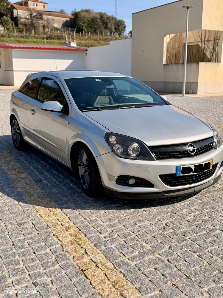 Opel Astra GTC 1.9 CDTI - 2