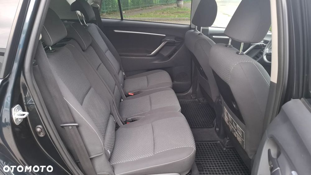 Toyota Verso 1.6 Premium - 10