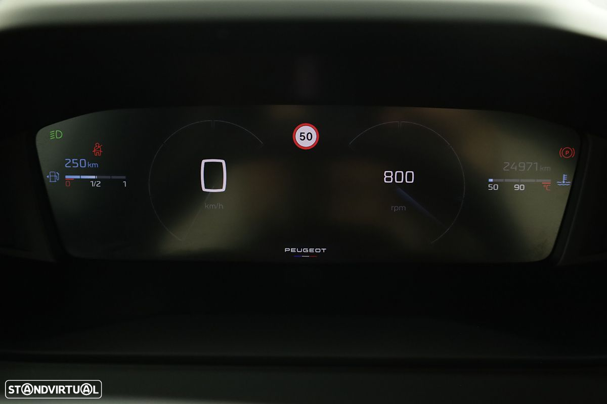 Peugeot 2008 1.2 PureTech Allure - 16