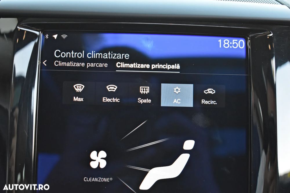 Volvo XC 60 D5 AWD Geartronic Inscription - 28
