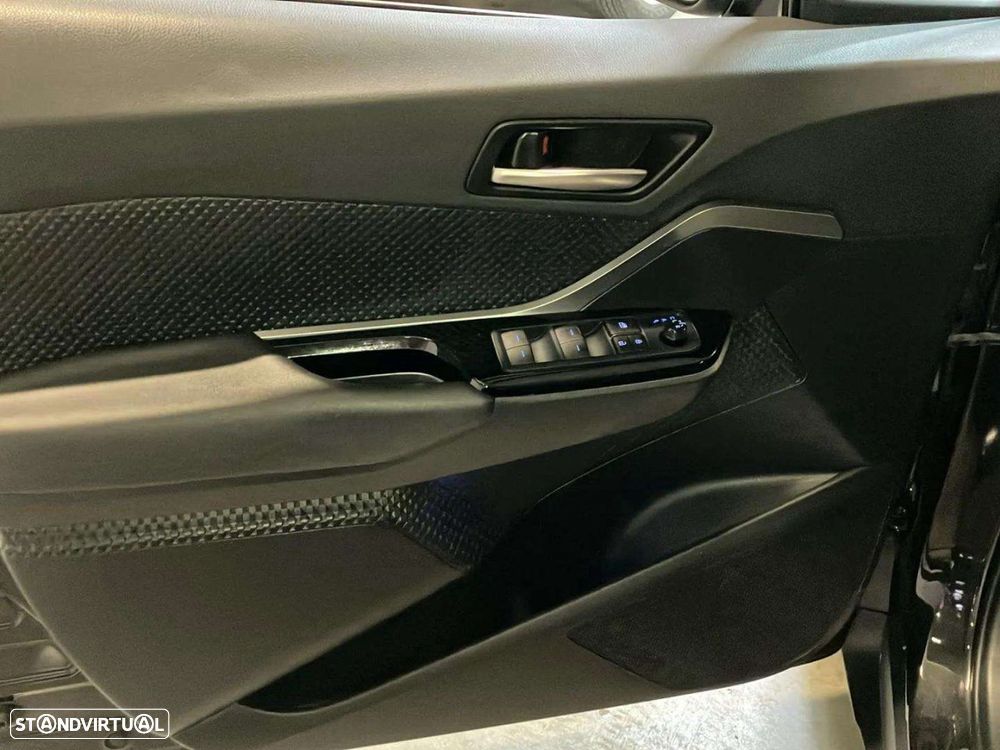 Toyota C-HR - 21