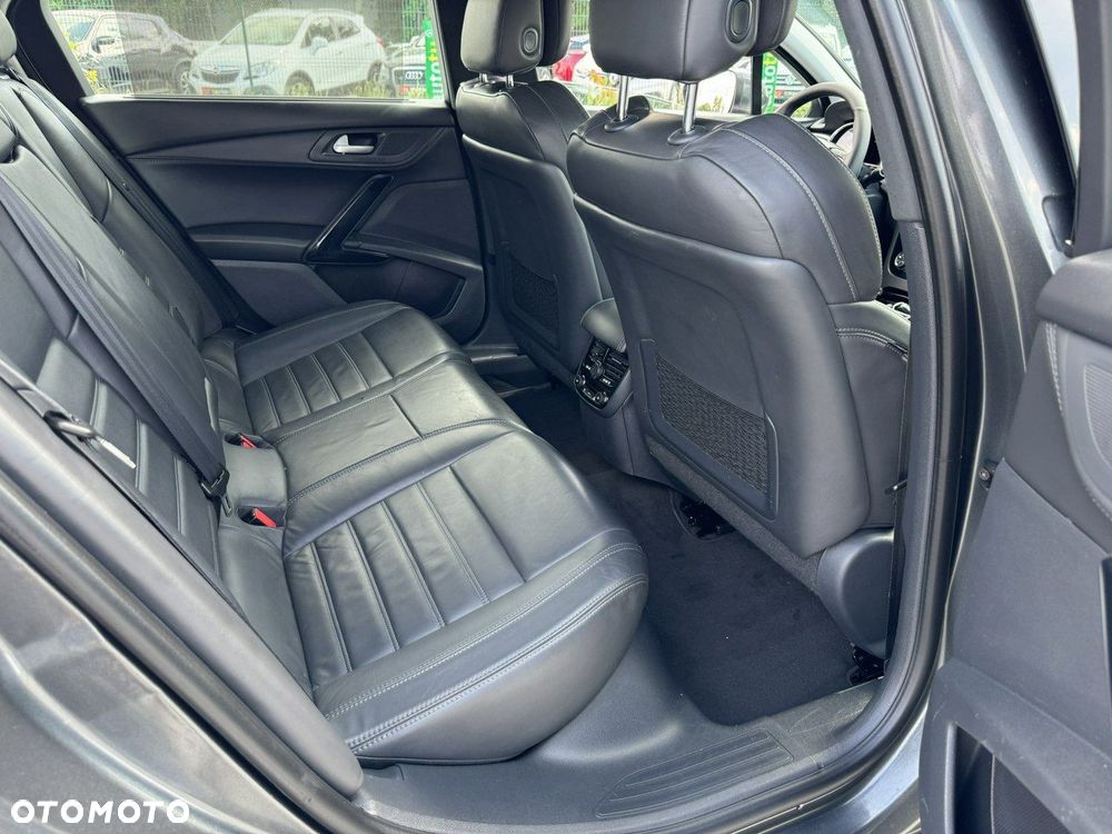 Peugeot 508 RXH Hybrid4 - 33