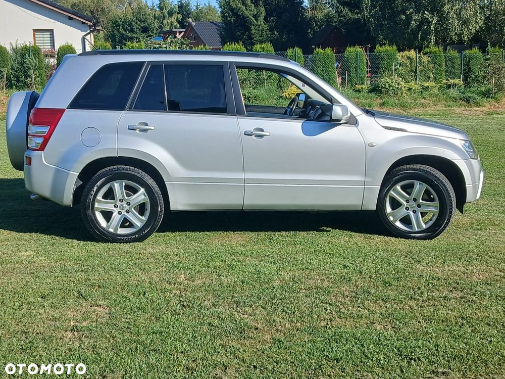 Suzuki Grand Vitara - 2