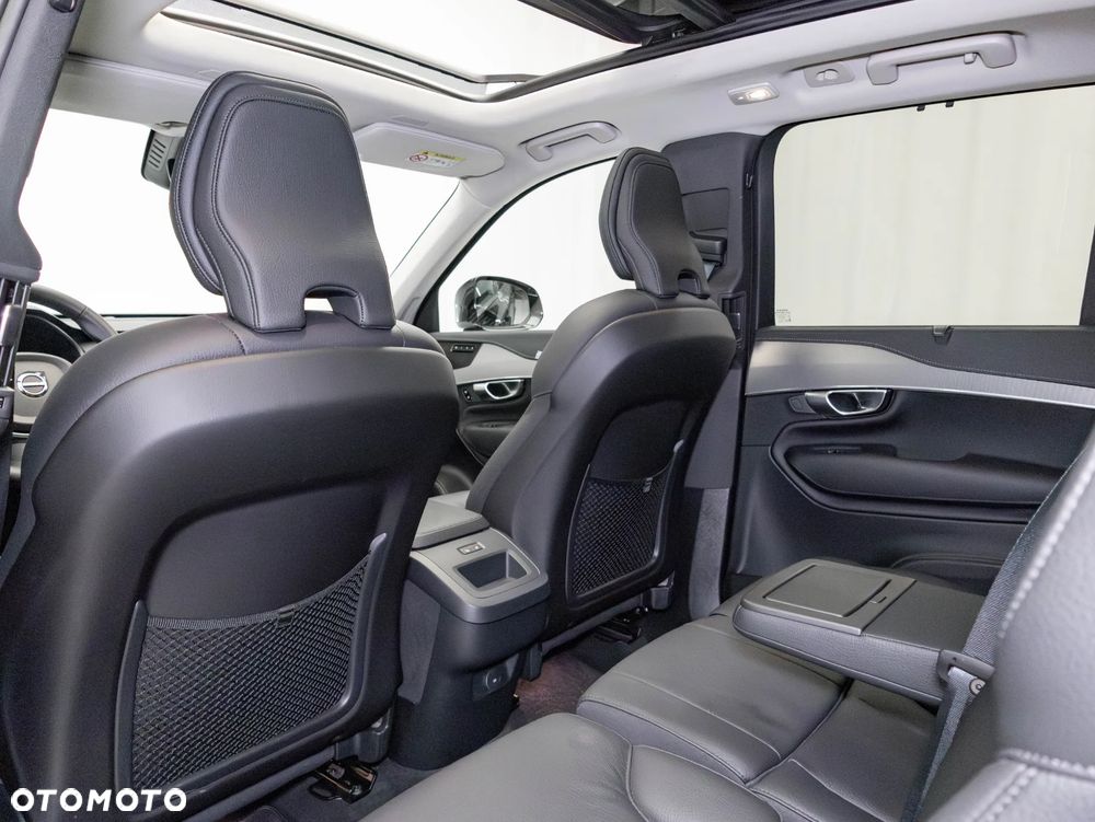 Volvo XC 90 B5 D AWD Ultimate Bright 7os - 28