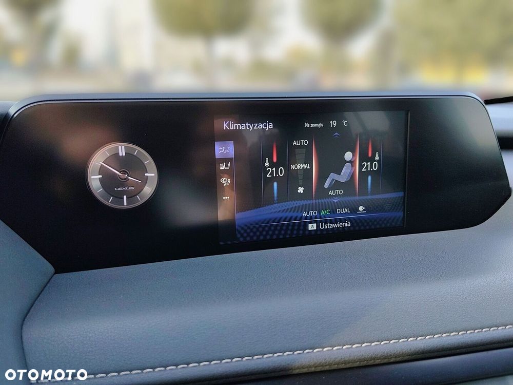 Lexus UX 200 GPF F Impression 2WD - 20