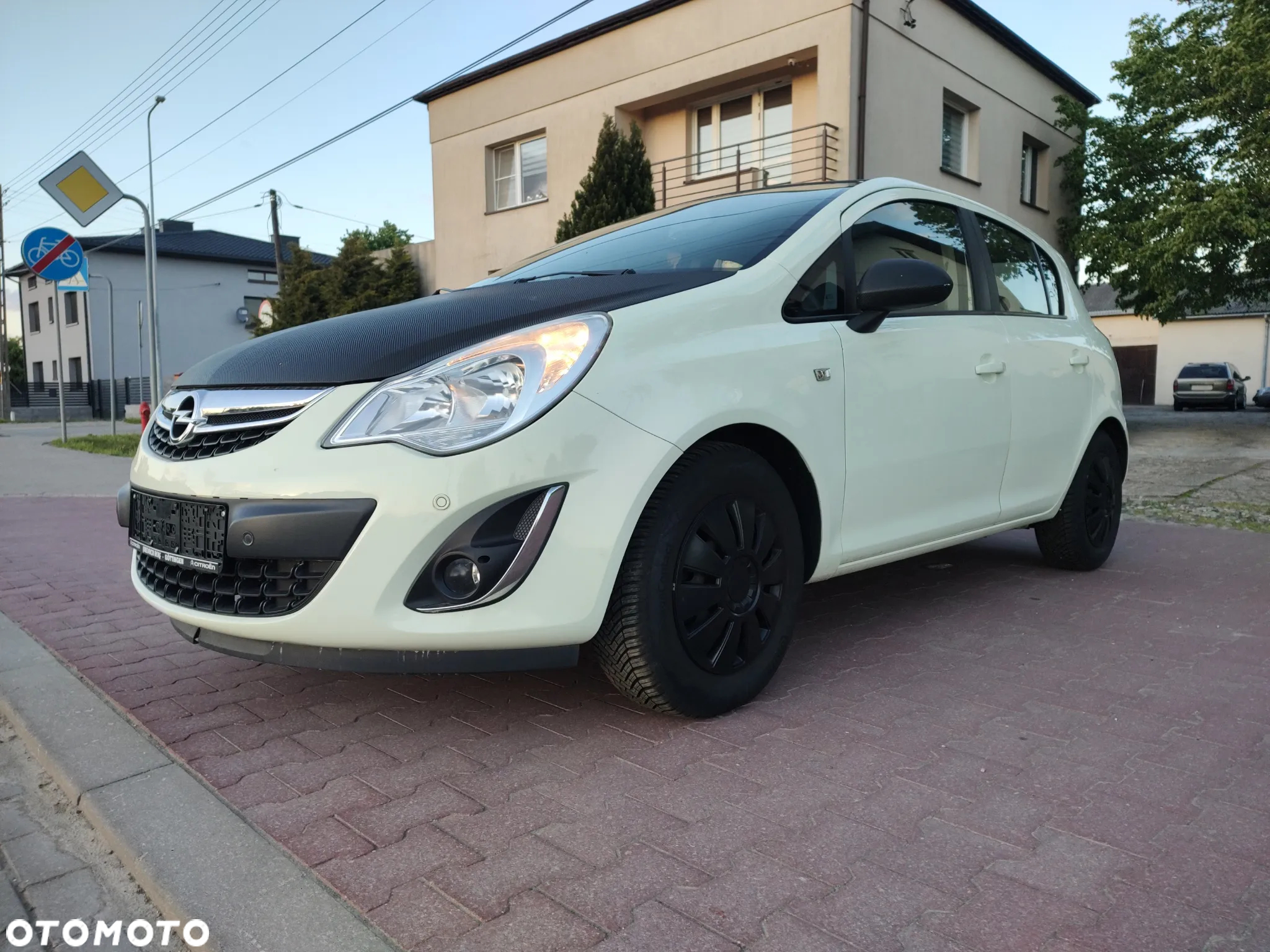 Opel Corsa 1.2 16V Enjoy - 6
