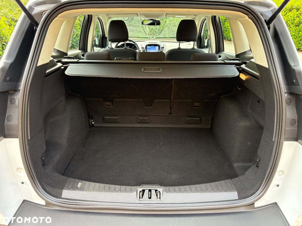 Ford Kuga 1.5 EcoBoost 2x4 Titanium - 9