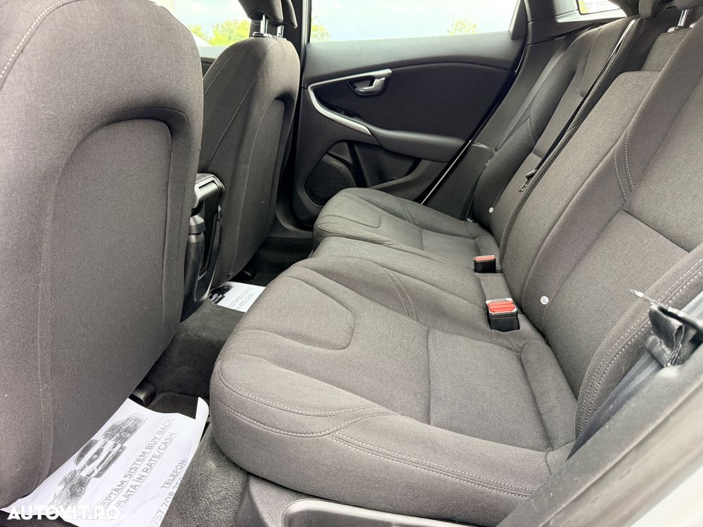 Volvo V40 D2 DRIVe Momentum - 11
