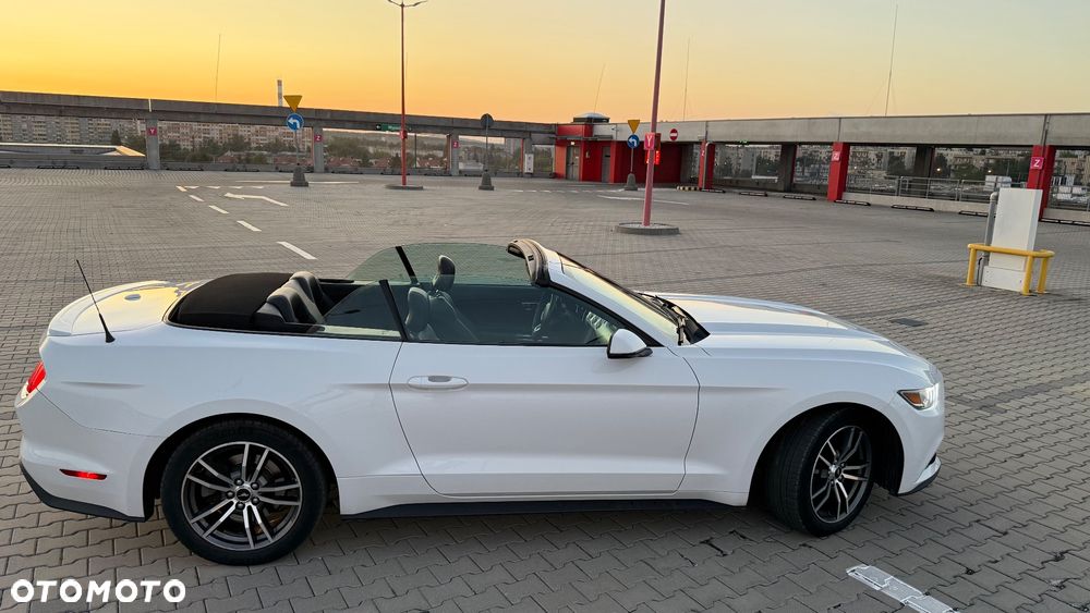Ford Mustang - 20