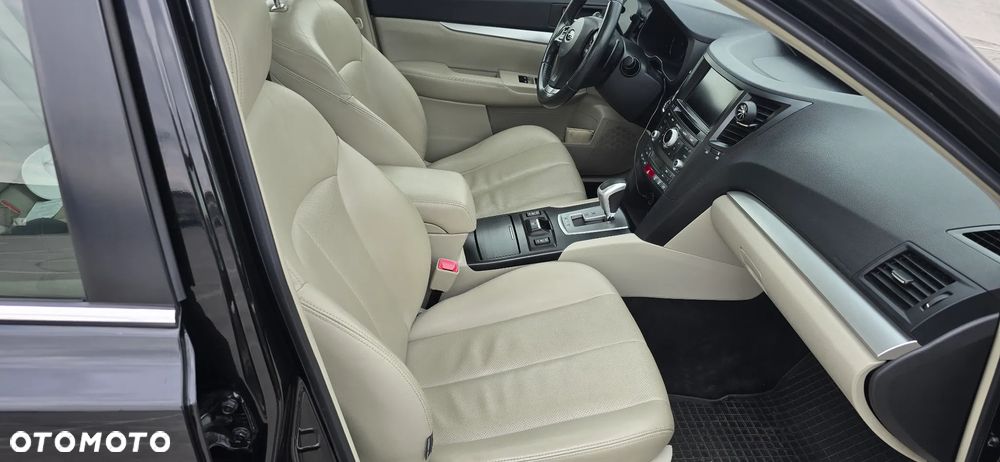 Subaru Outback 2.0D Comfort Lineartronic - 11