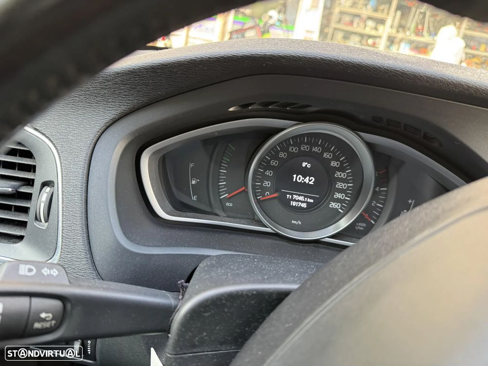 Volvo V40 1.6 D2 Momentum - 12