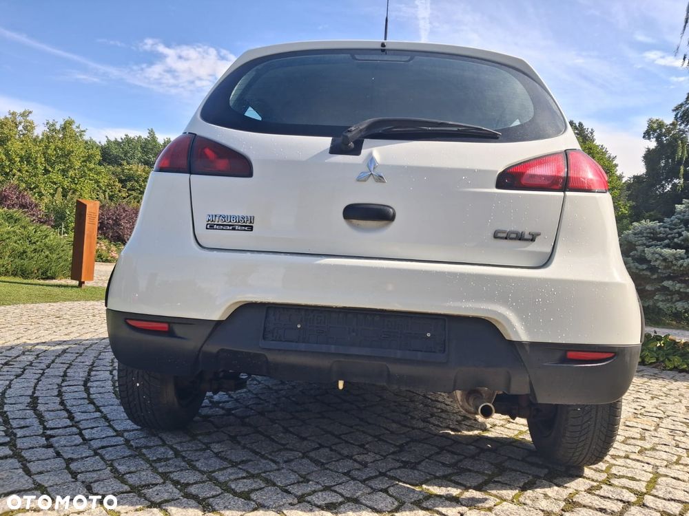 Mitsubishi Colt - 7
