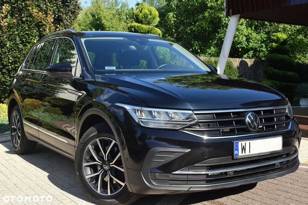 Volkswagen Tiguan 2.0 TDI Elegance DSG - 2