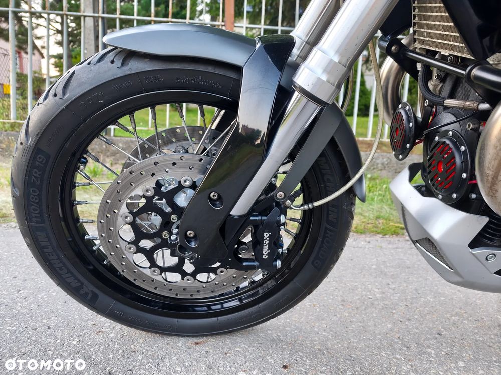 Moto Guzzi Stelvio - 5