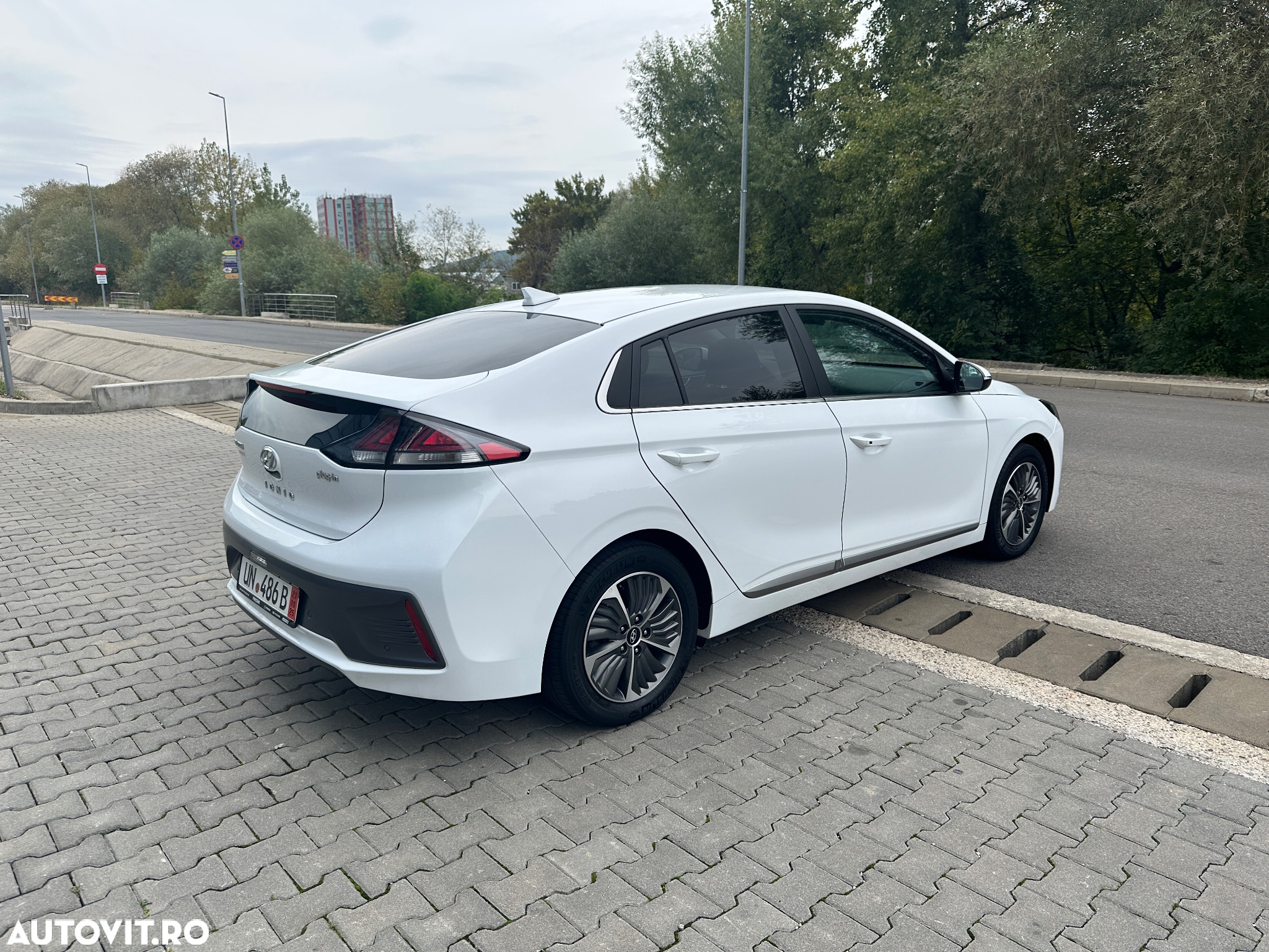 Hyundai IONIQ Plug-in-Hybrid 1.6 GDI Advantage - 4