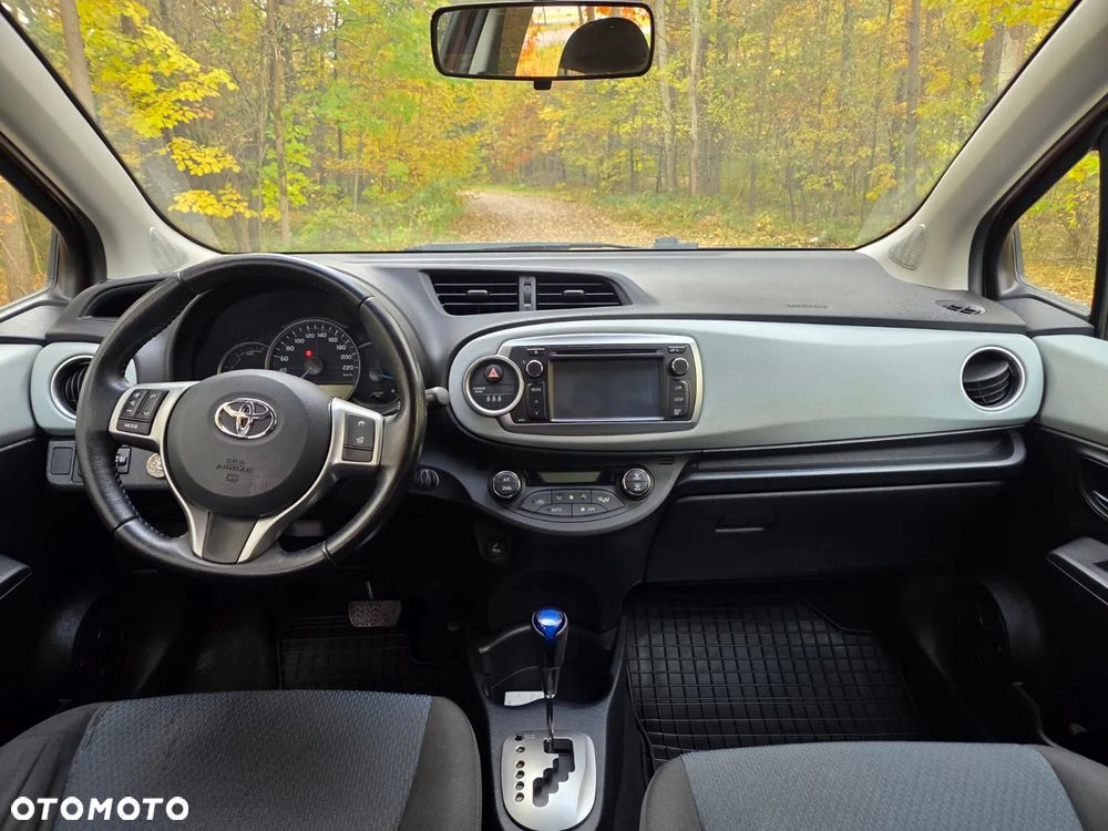 Toyota Yaris Hybrid 1.5 VVT-i Life - 11