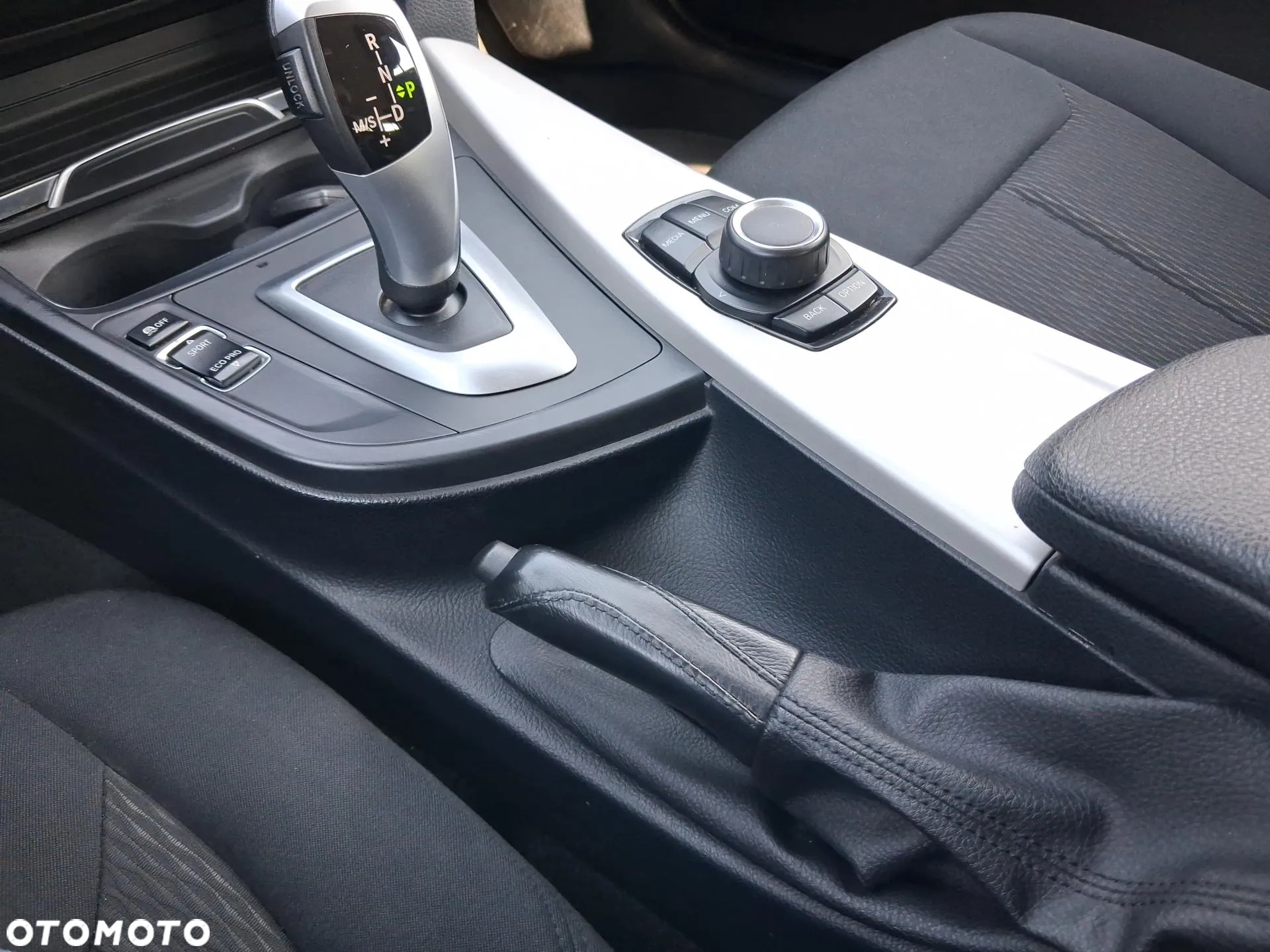 BMW Seria 3 318i Advantage - 15