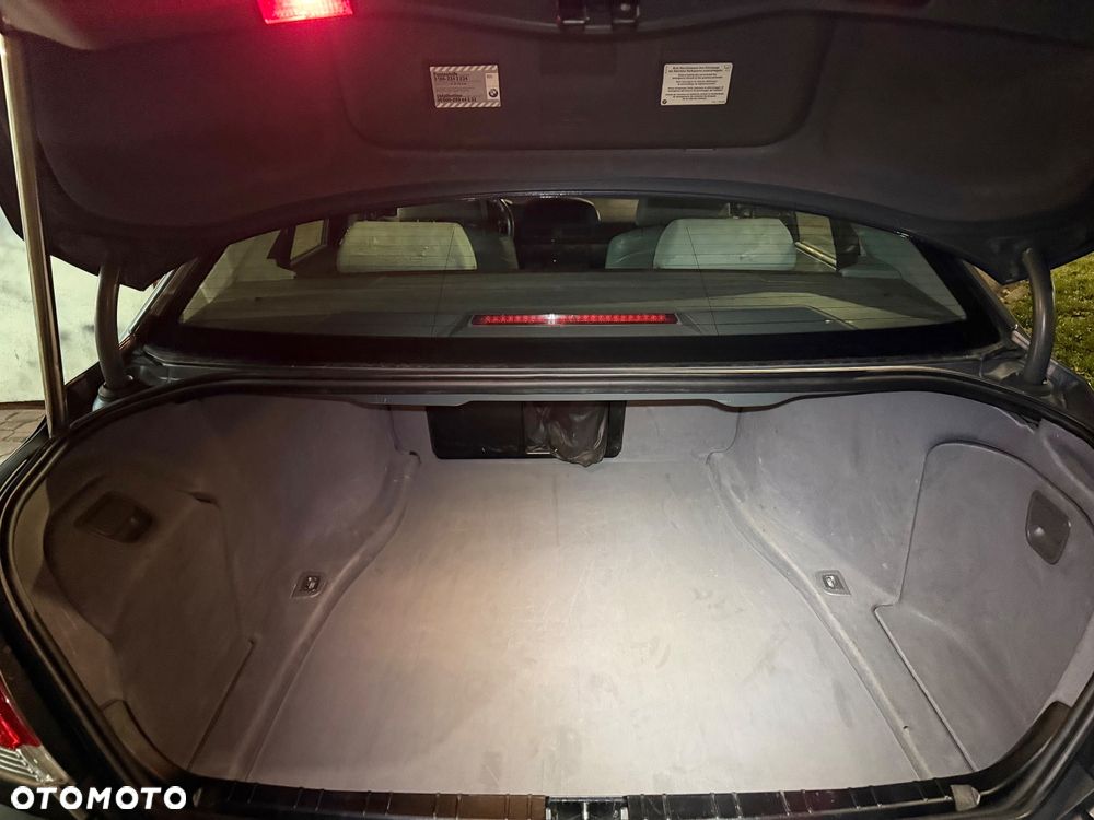 BMW Seria 7 745i - 30