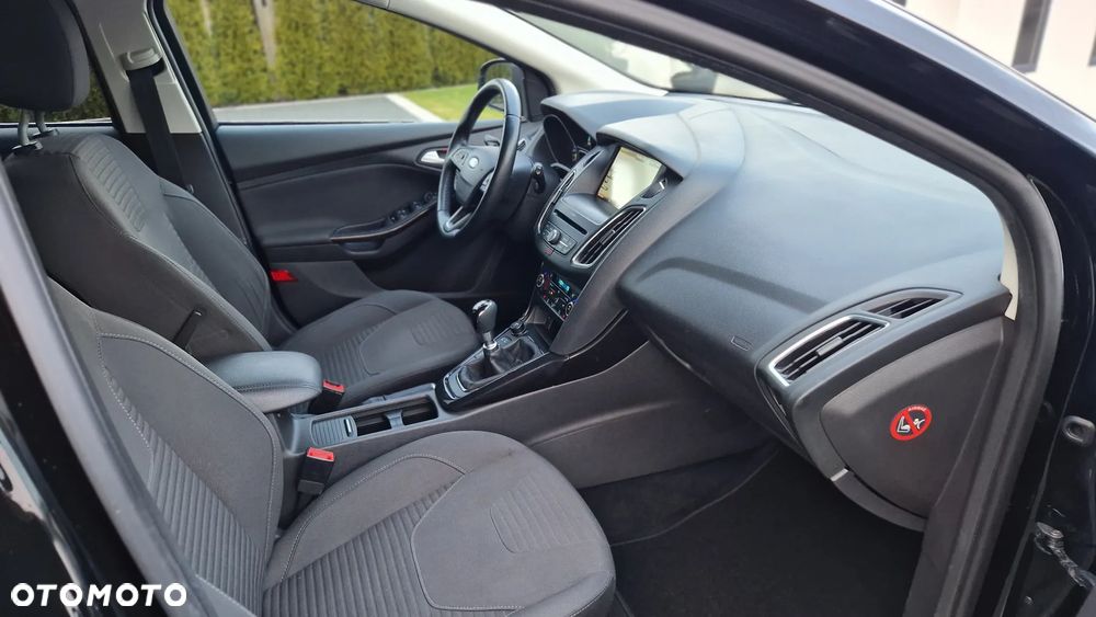 Ford Focus 1.0 EcoBoost Titanium ASS - 8