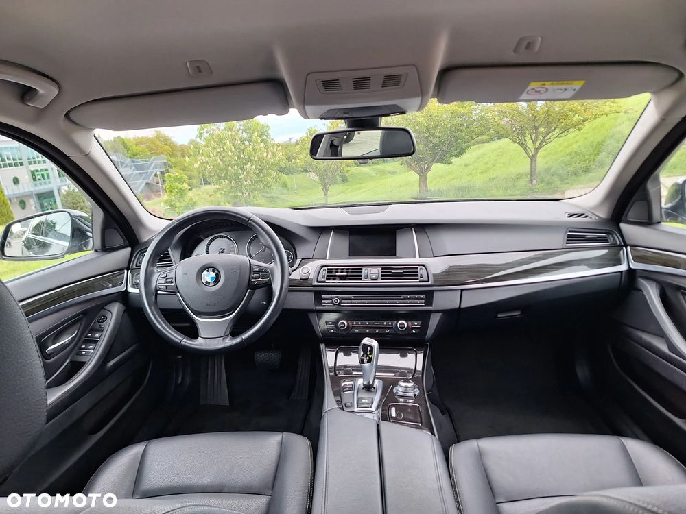 BMW Seria 5 520d Luxury Line - 35