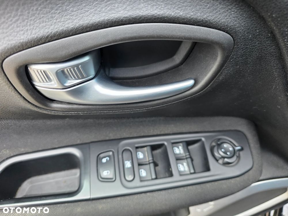 Jeep Renegade 1.4 MultiAir DSG Limited - 12