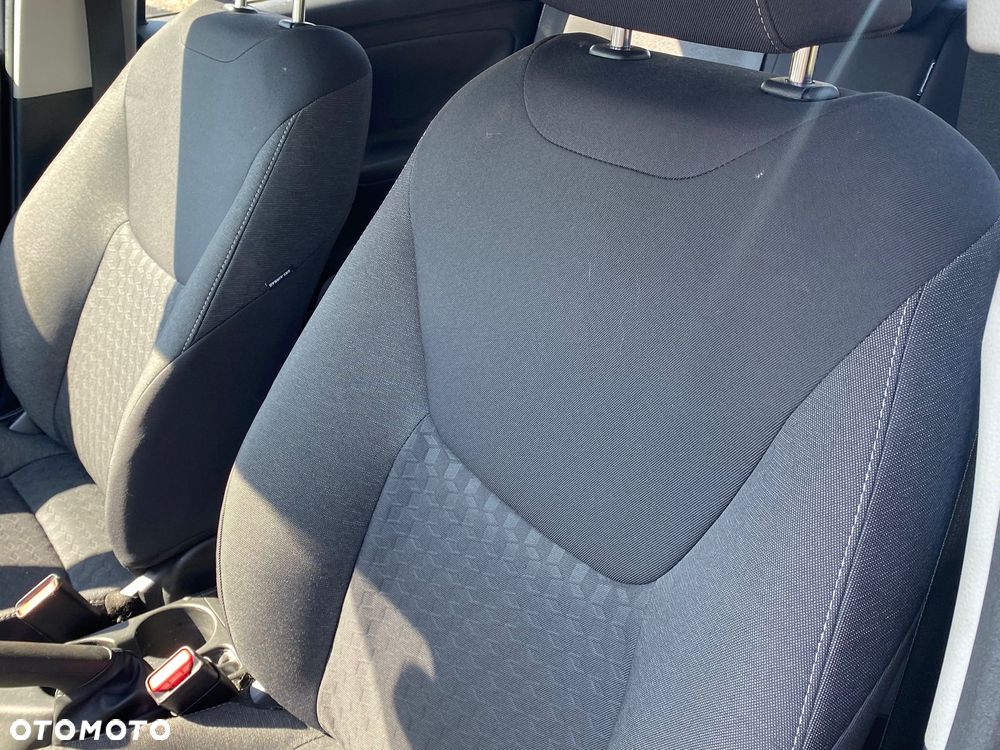 Toyota Yaris 1.5 Active - 23