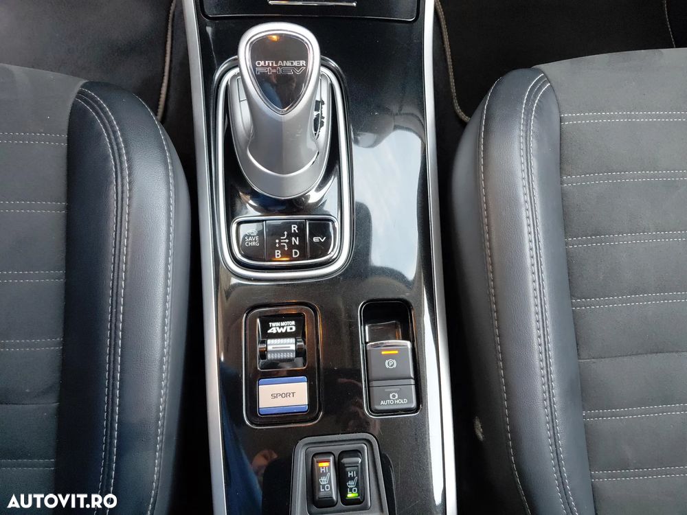 Mitsubishi Outlander 2.4 4WD Spirit - 20