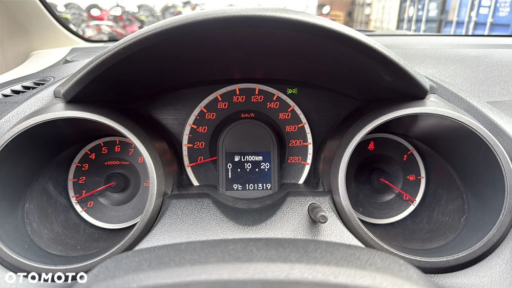 Honda Jazz 1.2 Trend VSA - 31