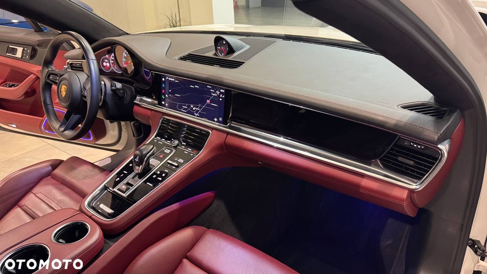 Porsche Panamera Standard - 34