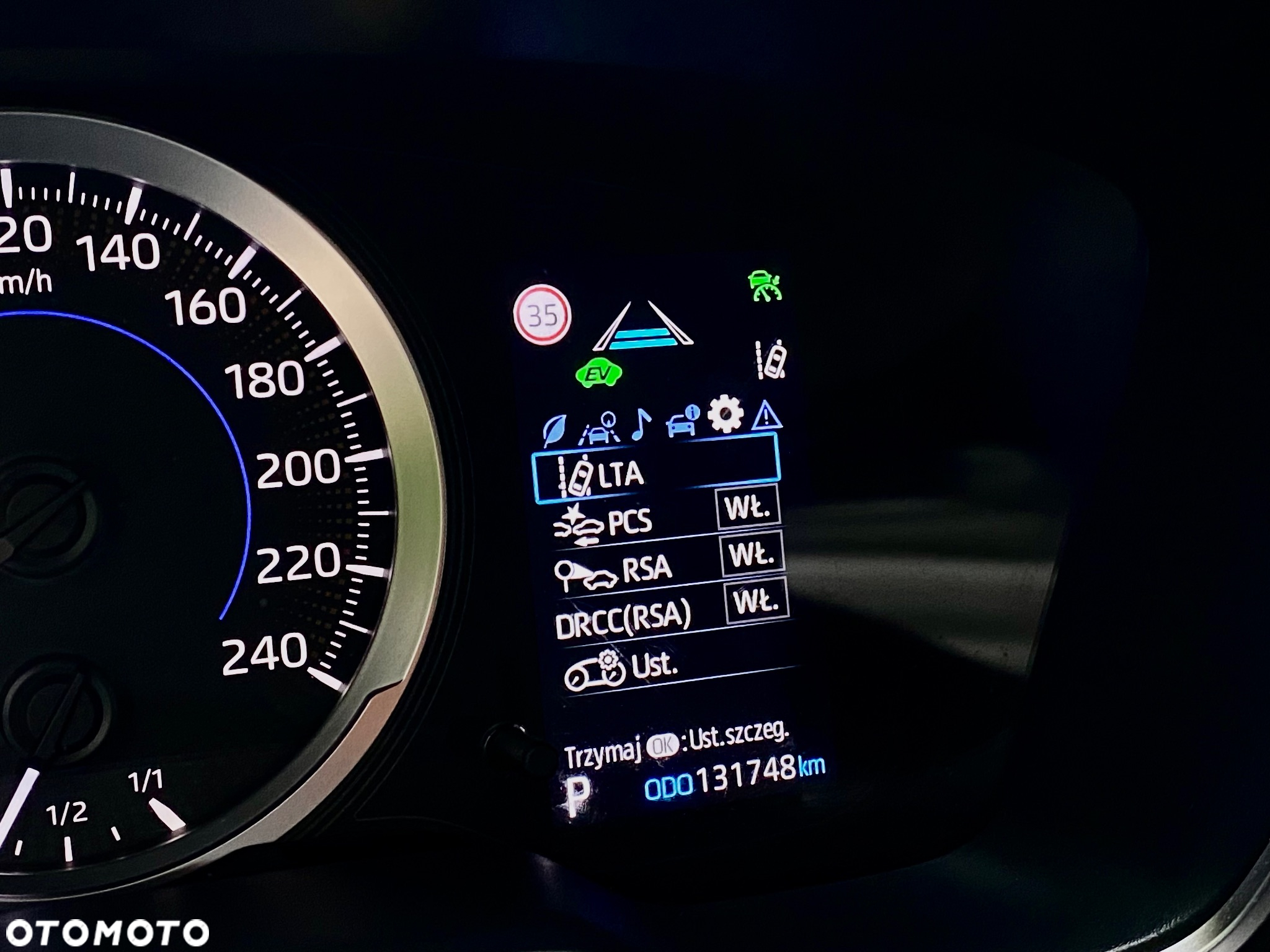 Toyota Corolla 1.8 Hybrid Comfort - 21