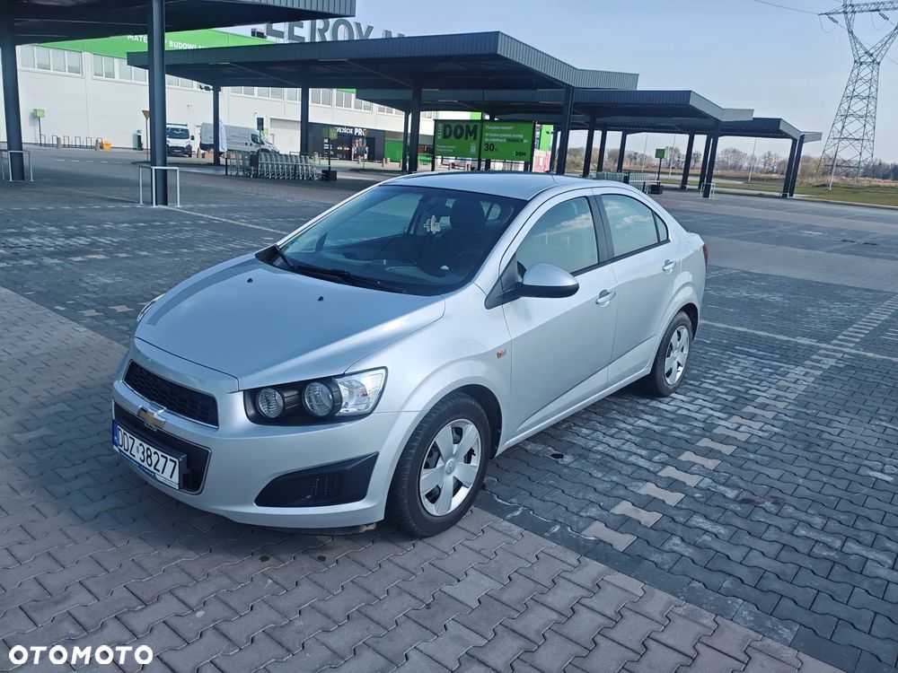 Chevrolet Aveo 1.4 16V LS - 2