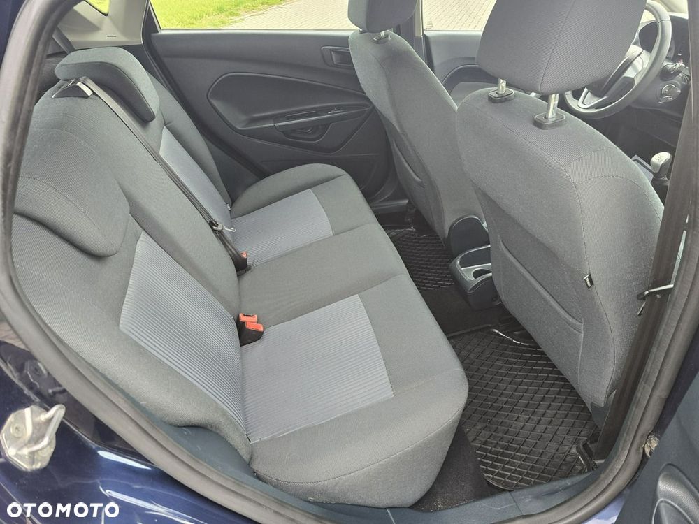 Ford Fiesta - 23