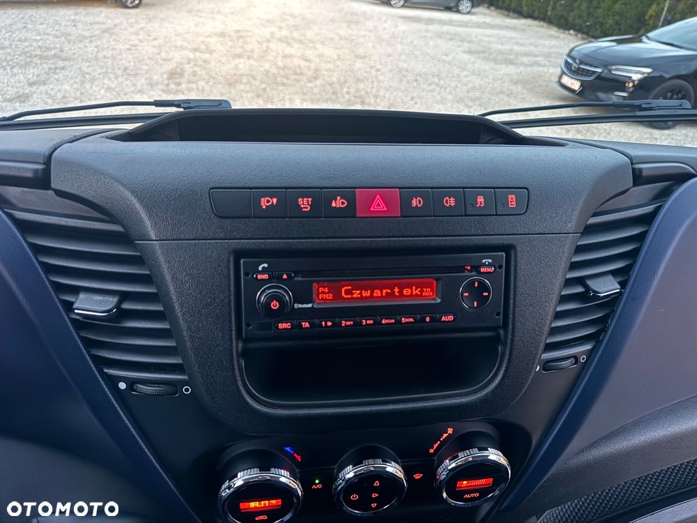 Iveco 50C15 Winda 1000 KG - 28