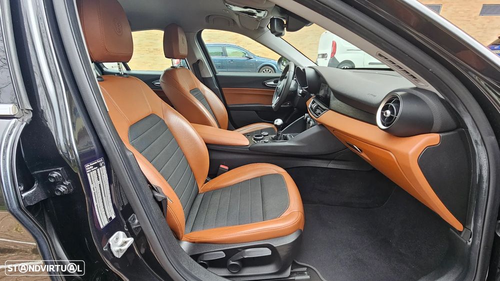 Alfa Romeo Giulia 2.2 D Super - 32