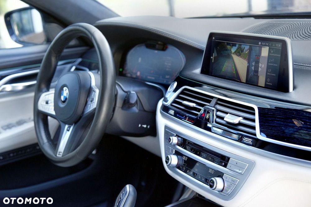 BMW Seria 7 - 16