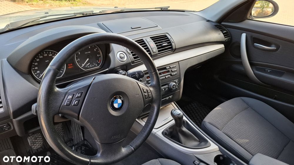 BMW Seria 1 - 13