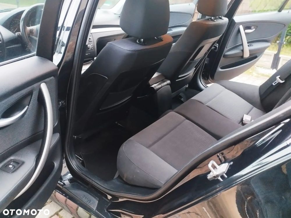 BMW Seria 1 - 22