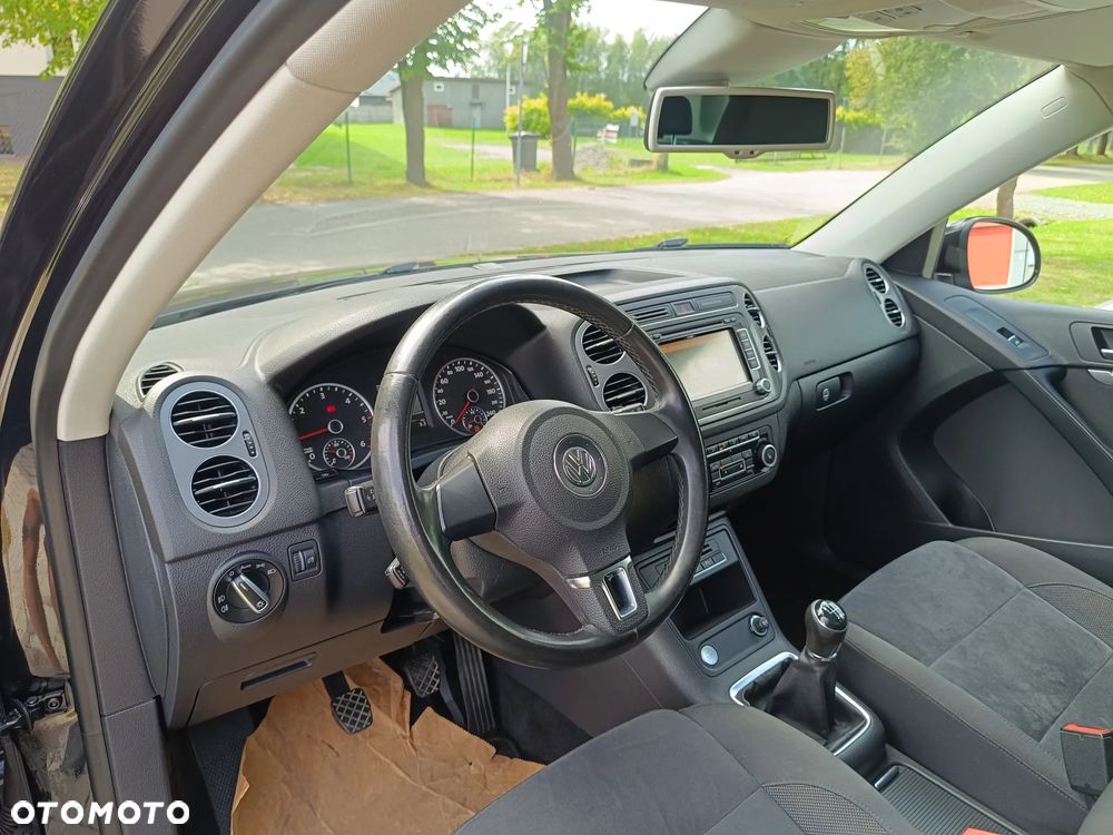 Volkswagen Tiguan 2.0 TDI DPF BlueMotion Technology Sport & Style - 10