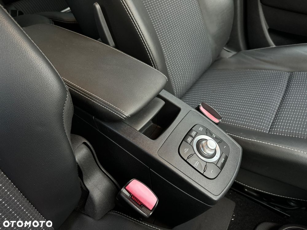 Renault Scenic ENERGY TCe 115 S&S Dynamique - 9