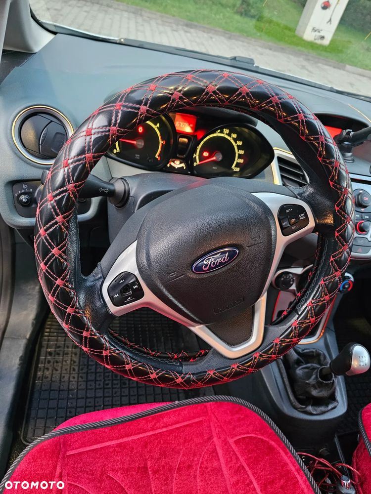 Ford Fiesta - 19