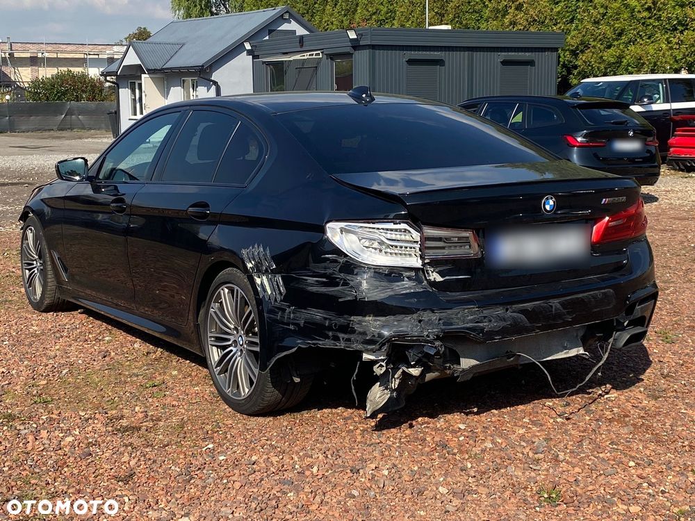 BMW Seria 5 M550i xDrive sport - 6